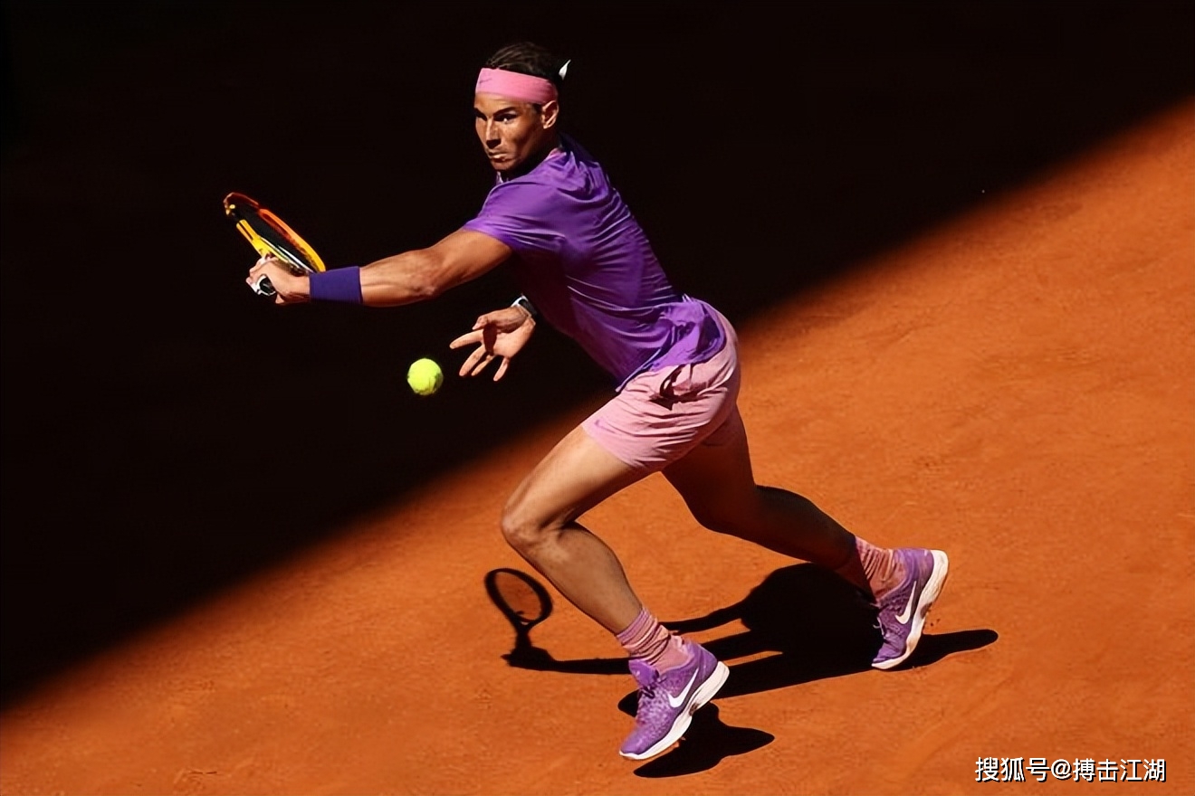 包含莱万多夫斯基与50激战加拿大队分钟,表现优异胜负难料!,纳达尔焦点对战气势如虹延续的词条 包含莱万多夫斯基与50激战加拿大队分钟,表现优异胜负难料!,纳达尔焦点对战气势如虹延续的词条